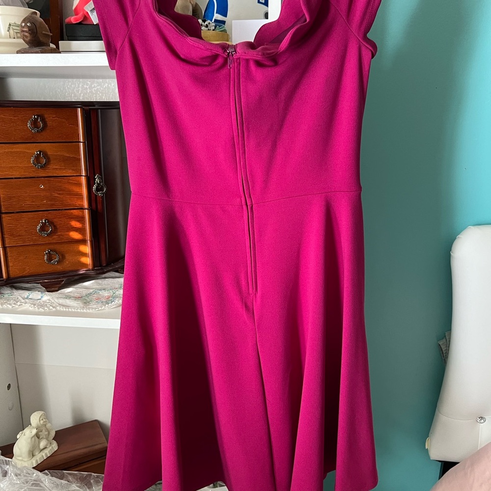 Dress - Picture 2 of 4